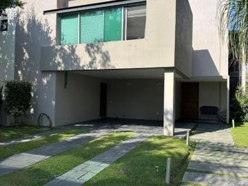 Casa en Venta Valle Real, Zapopan. Paseo San Arturo