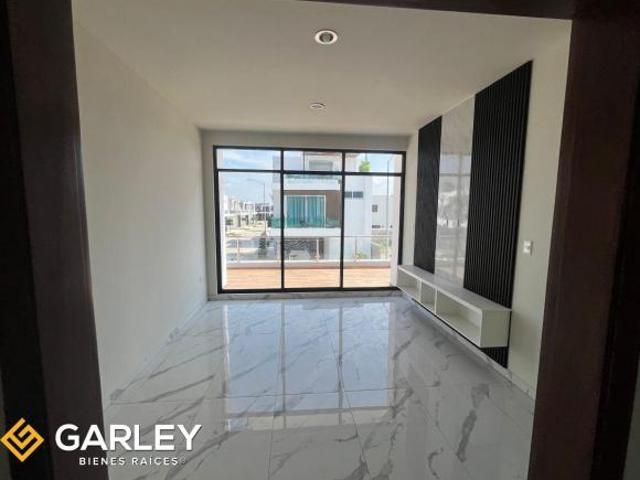CASA EN VENTA VERSALLES EN REAL DEL VALLE MAZATLAN SINALOA