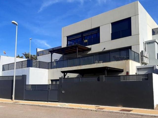 Casa en venta Vícar