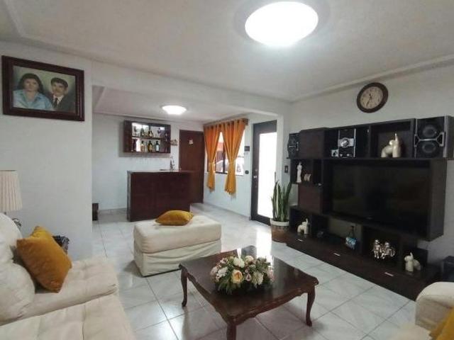 Casa en Venta, Vicente Villada, 7 Recámaras