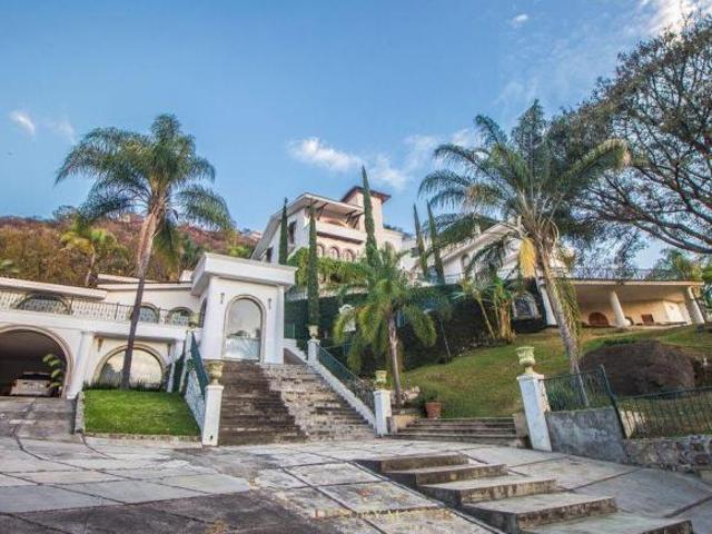 Casa en Venta en Zapopan en Club de Golf las Cañadas