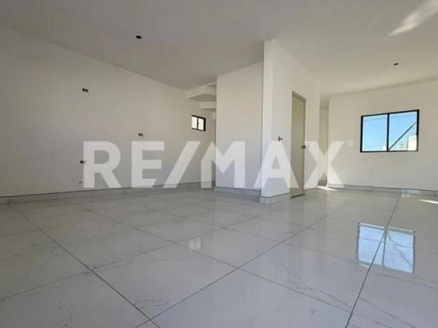 CASA EN VENTA VILLA RESIDENCIAL DEL PRADO 4