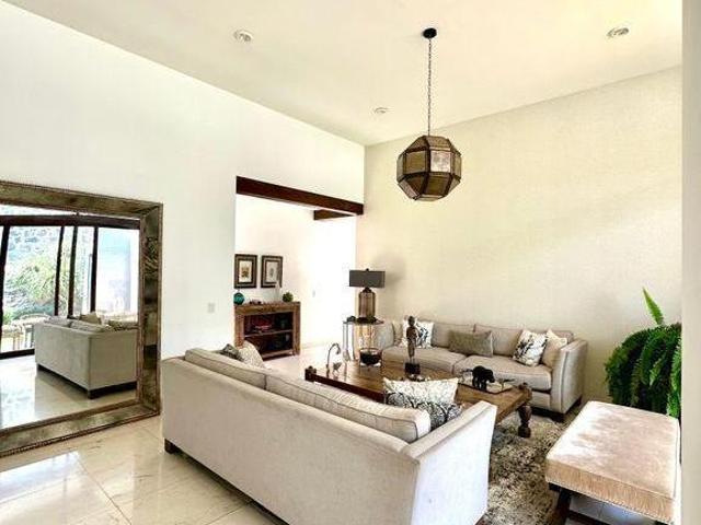 En Venta con Jardín Villas de Irapuato