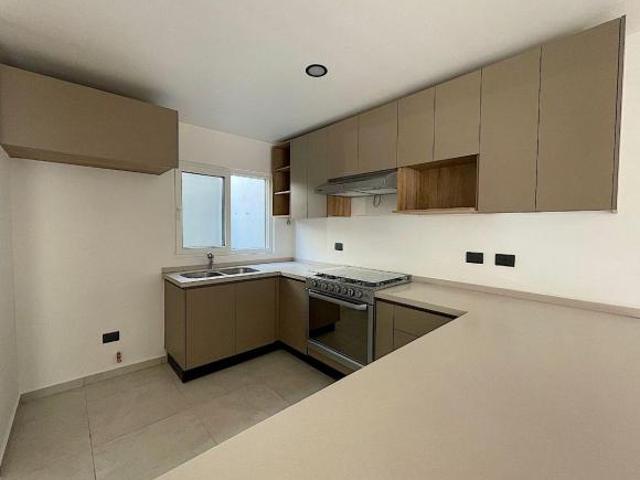 Casa en Venta Villas del Refugio QUERETARO C2000