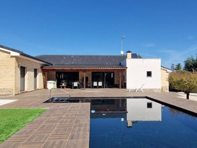 Casa en venta Villar del Olmo, España