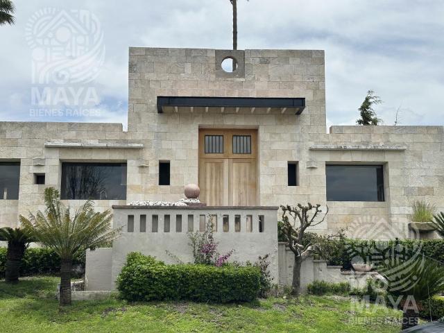 Casa en Venta, Vista a Fairway, 4 rec?maras, Campanario, Quer?taro