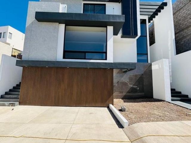 CASA EN VENTA VISTAS DEL VALLE