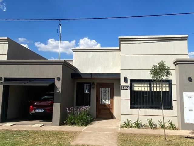 Casa EN VENTA Y ALQUILER