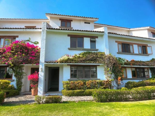 Casa en venta y renta en condominio, vigilancia. Vista Hermosa