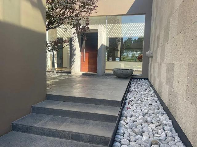 Casa en venta y renta en Club de Golf los Encinos, Lerma, México