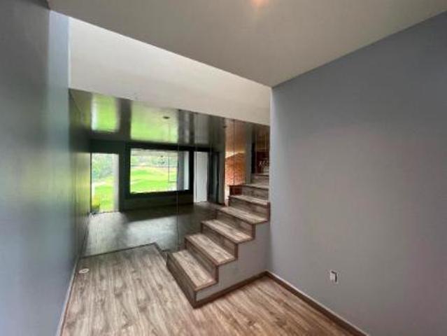 Casa en Venta y Renta en Bosque Real. Loma Alta