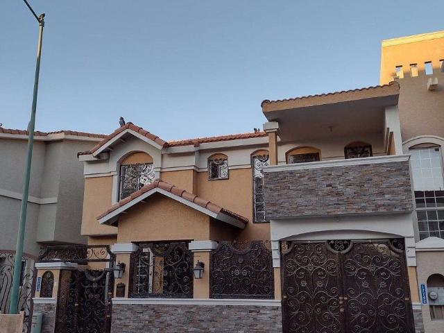 CASA EN VENTA Y RENTA EN OTAY LAGO