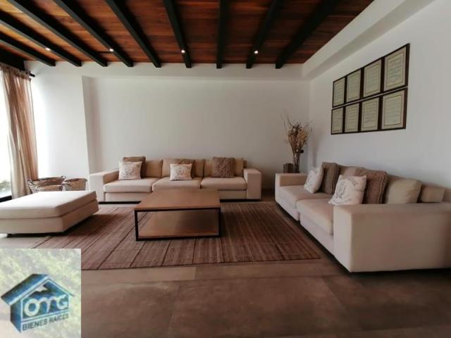 Casa en Venta y Renta en Lomas Verdes, Naucalpan de Juárez