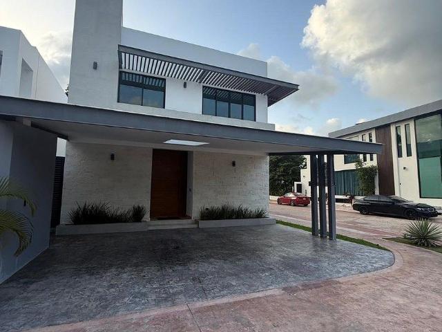 Casa en venta y renta en Lagos del sol, Cancún