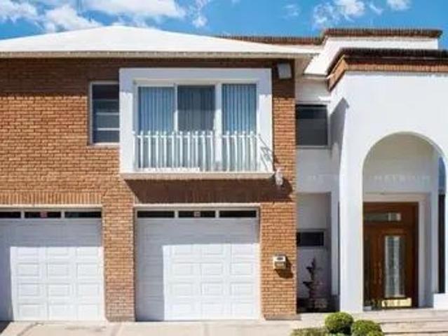 Casa En Venta Y Renta En Residencial Club Campestre Con Elevador, Zona Lomas