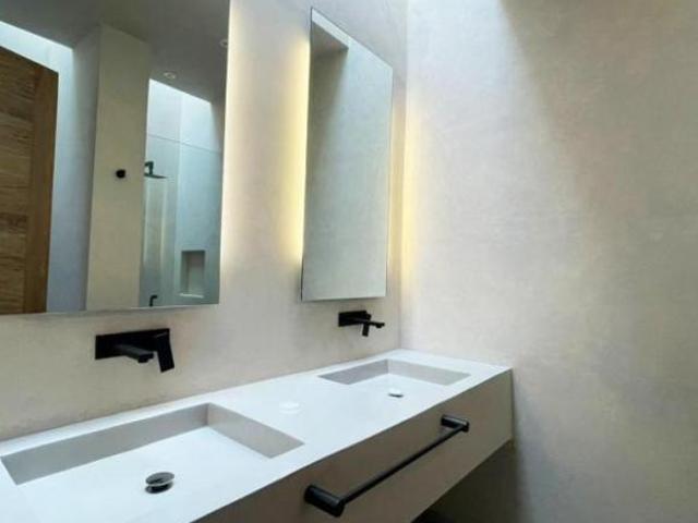 CASA EN VENTA Y RENTA EN VALLE DE BRAVO