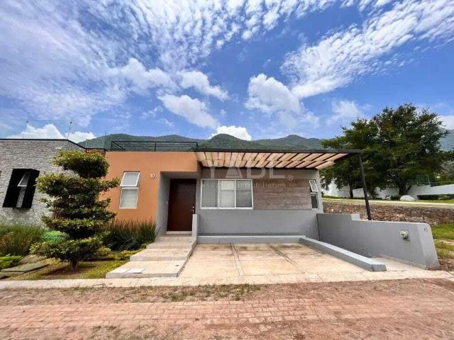Casa en venta y renta San Juan Cosala