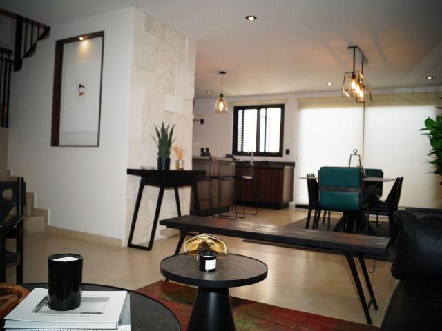 Casa en Venta y Renta Zona Campanario