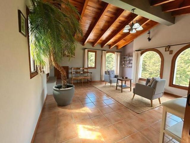 CASA EN VENTA ZAMARRERO CON AMPLIO JARDÍN Y CASA CLUB