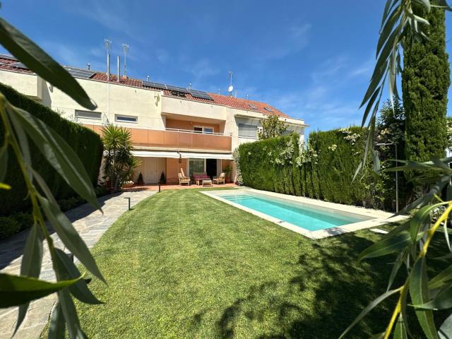 Casa en venta. Zaragoza