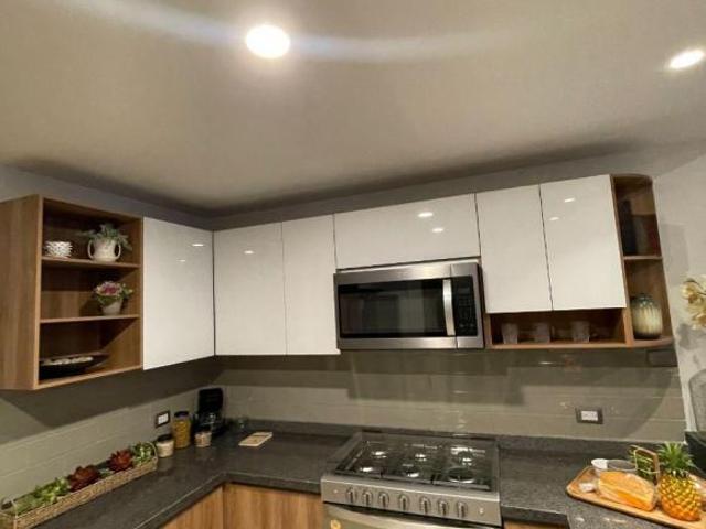 Casa en Venta Zibata, Estudio, Sala de TV