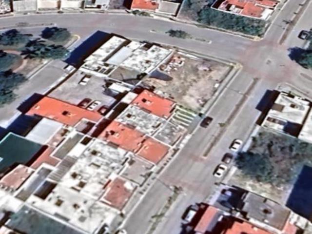 Casa en Venta. Zona Comercial Nayarabastos. Tepic, Nayarit