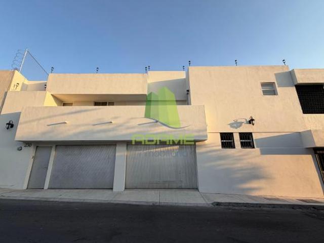Casa en Venta Zona Centro de Colima