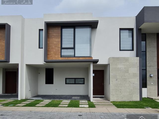 CASA EN VENTA ZONA AEROPUERTO RESIDENCIAL AUREA