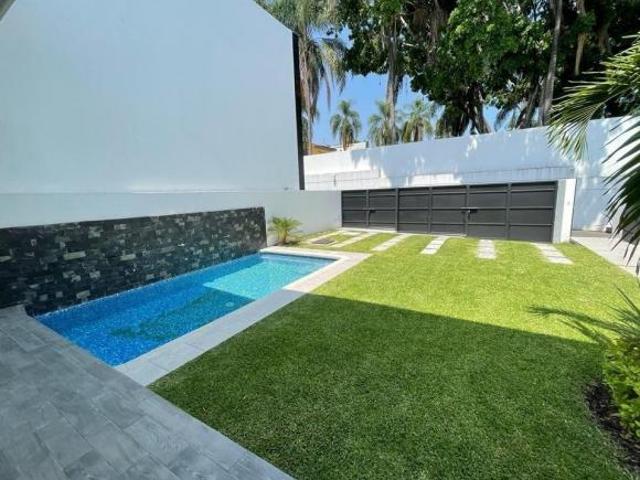 CASA EN VENTA ZONA DORADA DE CUERNAVACA