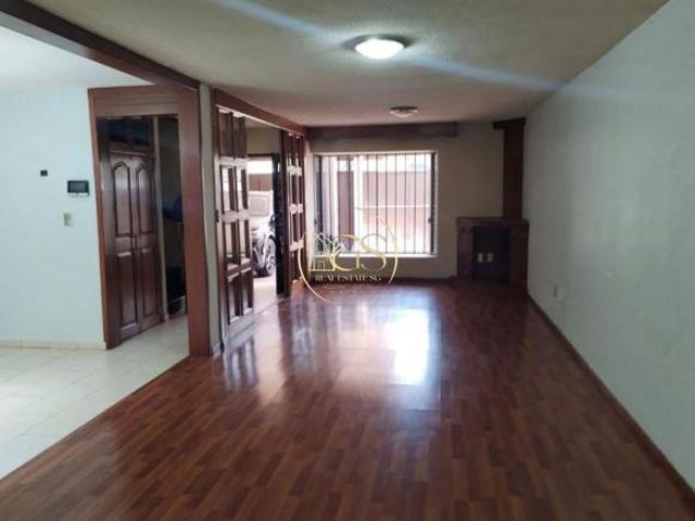 CASA EN VENTA ZONA DE ORO II CELAYA
