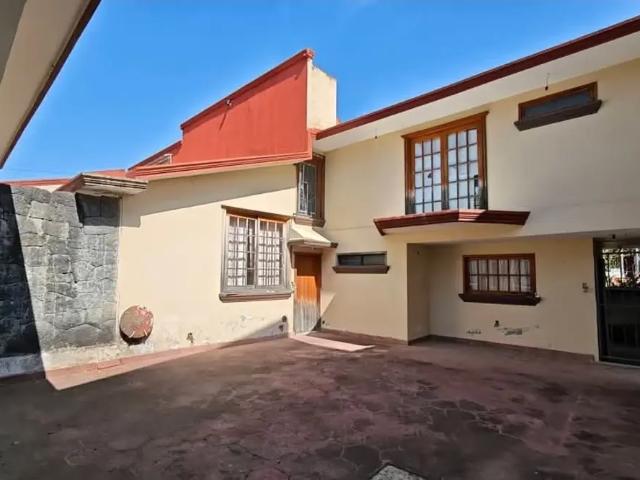 CASA EN VENTA Zona Fuentes de las Ánimas