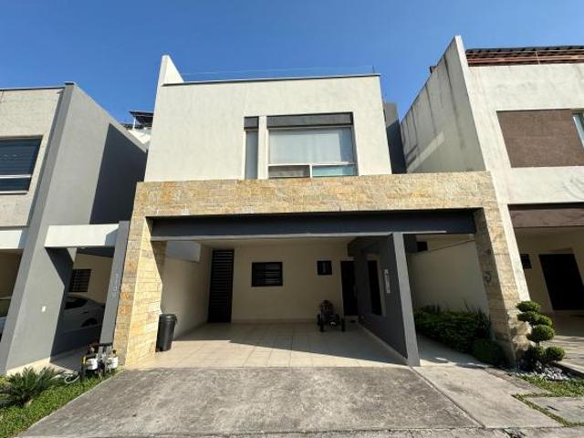 Casa en Venta, Zona La Rioja, Monterrey NL