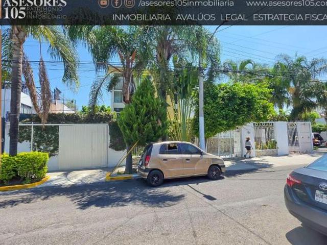 CASA EN VENTA ZONA LAS AGUILAS