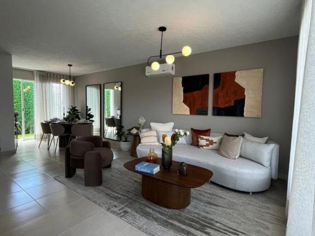 Casa en venta zona Sur, cerca del hospital reginal