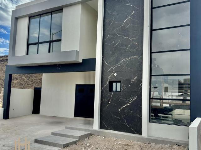 CASA EN VENTA ZONA REALIZ $7,600,000
