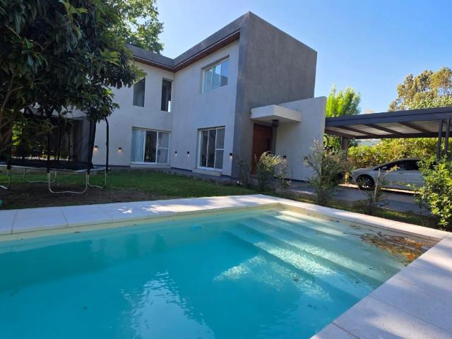 Casa EN VENTA
