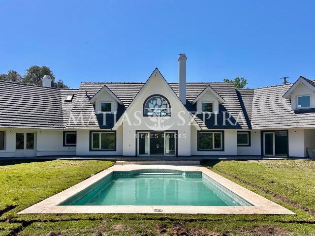 Casa EN VENTA