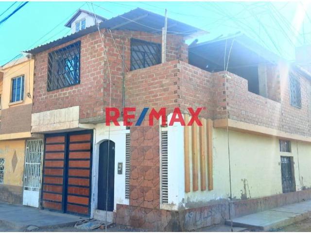 Casa En Venta 2 Pisos P.J. 9 De Octubre Chiclayo