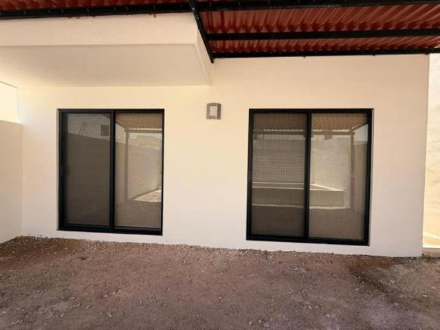 CASA EN VENTA, 2 RECAMARAS, ALBERCA, PANELES SOLARES, CAUCEL MERIDA GVC 2891
