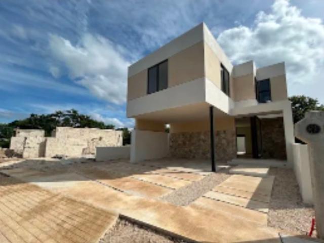 CASA EN VENTA 2 RECAMARAS, 2.5 BA?OS, PISCINA, PRIVADA CON AMENIDADES, BACA, NORTE DE M?RIDA