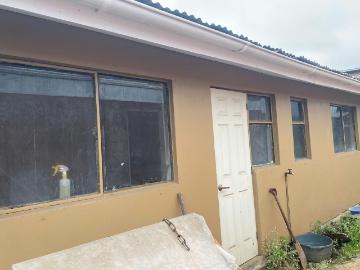 Casa en venta en Coronel