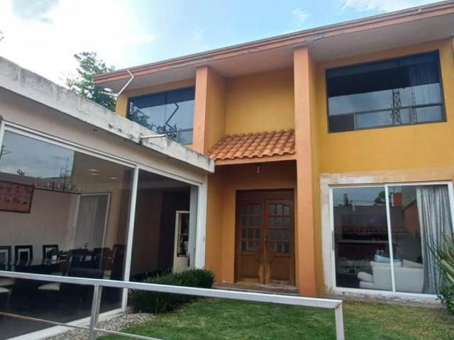 CASA EN VENTA