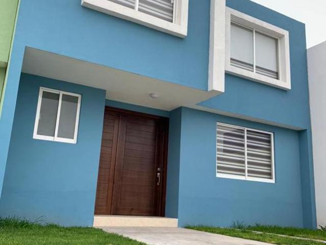 CASA EN VENTA