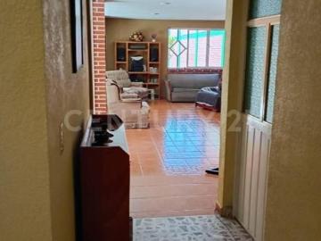 Casa en venta 3 Cda Matamoros| Santiago Cuautlalpan| Texcoco | Fracc Bugambillas
