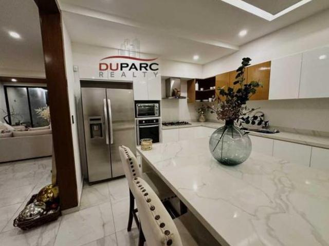 Casa en Venta, 3 Rec + Piscina + Sala Tv + Family Room