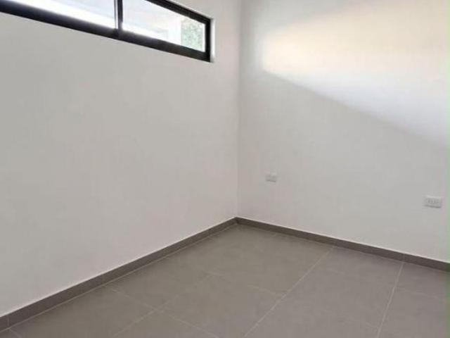 CASA EN VENTA, 3 RECÁMARAS CON BAÑO PROPIO JARDINES DEL CEDRO