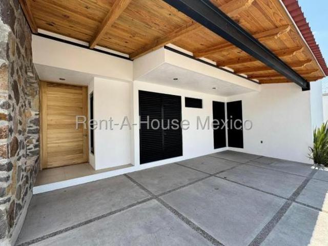 Casa en Venta 3 recamaras en Arco de Piedra, Jurica GPT3215