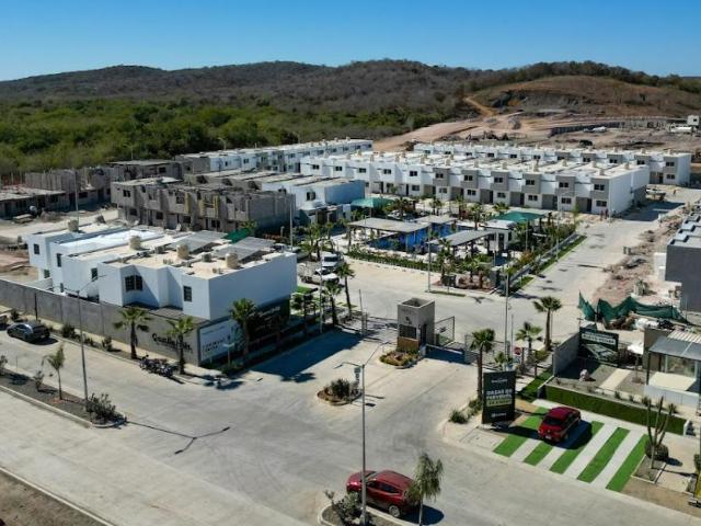 Casa en Venta, 3 Recamaras, en Coto Privado Mazatl?n
