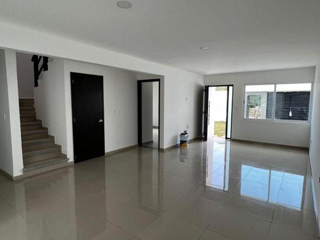 Casa en venta, 3 Recamaras, Fraccionamiento Los Olivos OCC 303