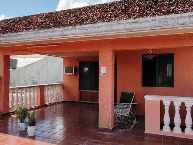 CASA EN VENTA 3 RECAMARAS INMEJORABLE UBICACION PROLONGACION MONTEJO GVC 2882